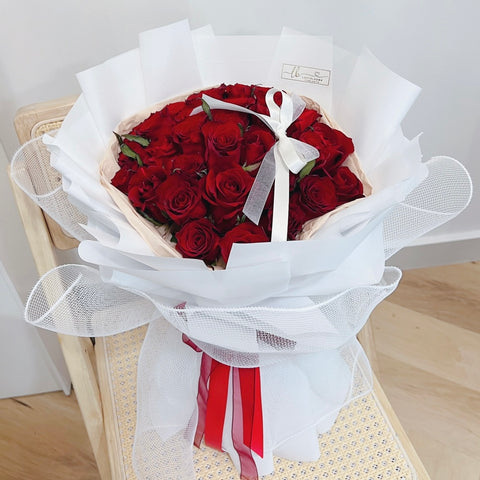 Fresh Red Rose Bouquet in White - 30 Stalks