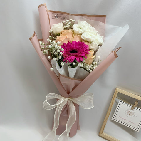 Gerbera & Roses - The Gorgeous