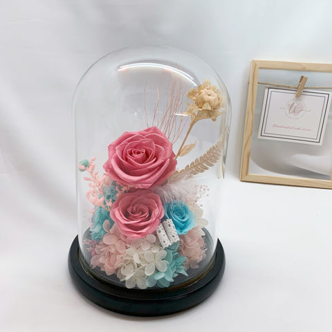 Glass Dome - Luxurious Pastel Roses