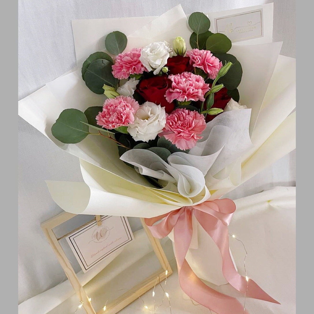 Fresh Bouquet - The Elegant – Ladyblooms Floral & Gifts