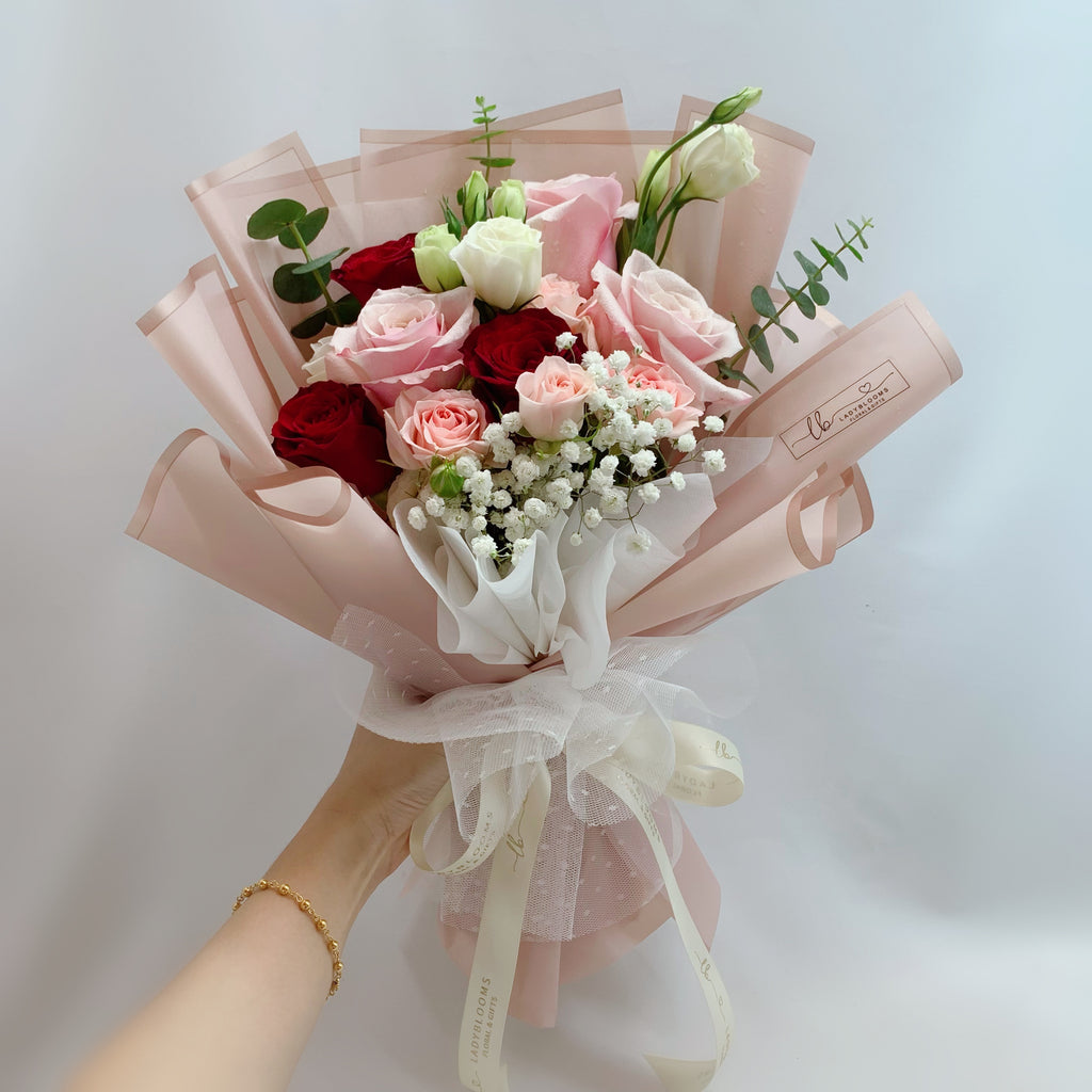 Pink & Red Roses Bouquet – Ladyblooms Floral & Gifts