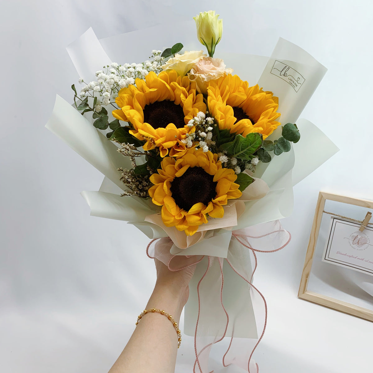 Sunflower Bouquet - Classic – Ladyblooms Floral & Gifts